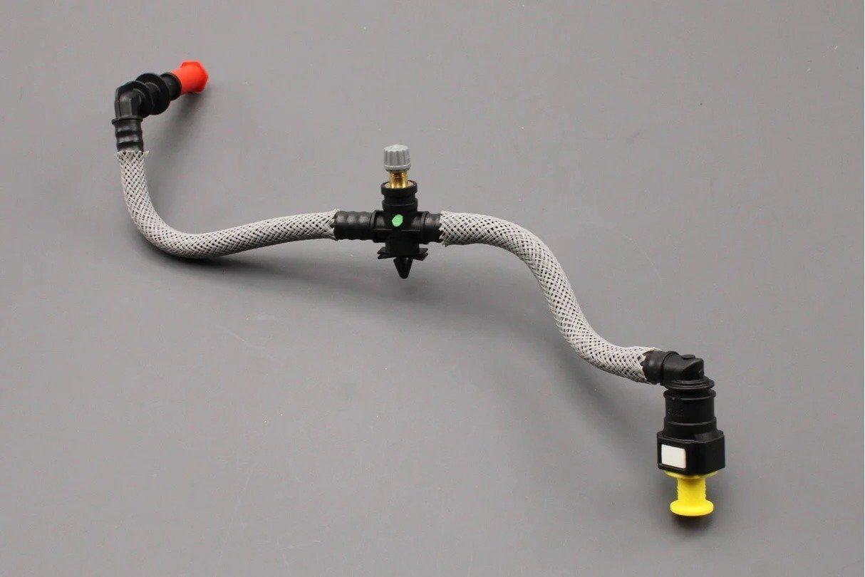 LR002477 - YAKIT HORTUMU