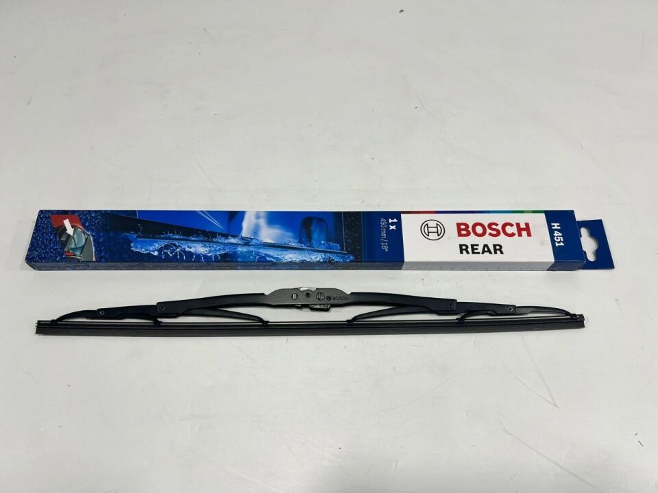 LR012047 - ARKA SİLECEK