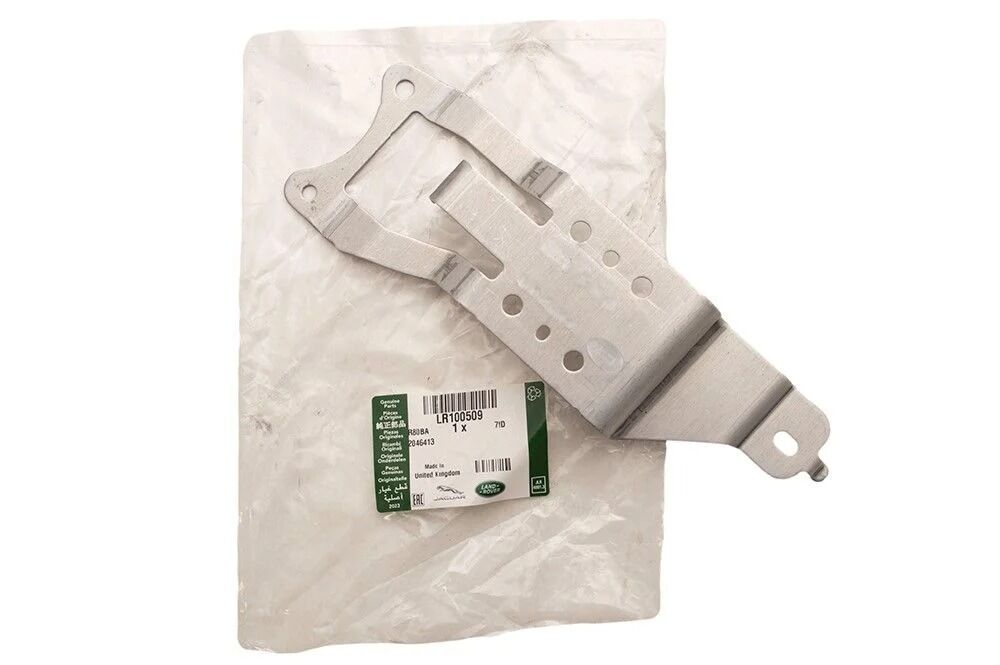 LR100509 - ÖN TAMPON BRAKETİ