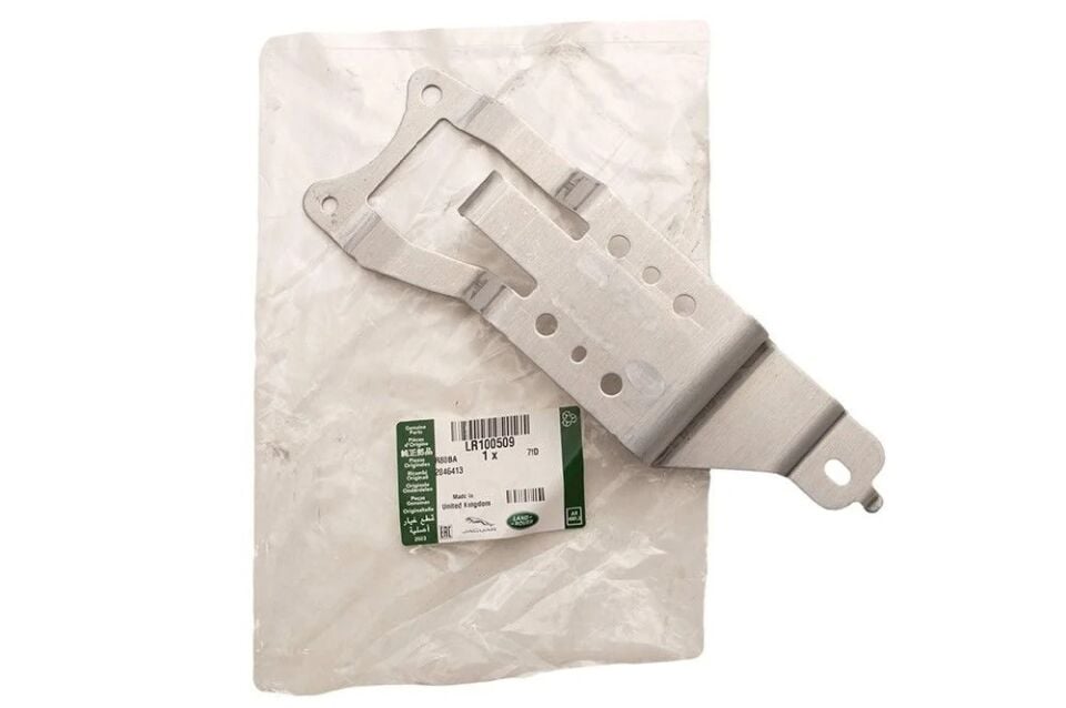 LR100509 - ÖN TAMPON BRAKETİ