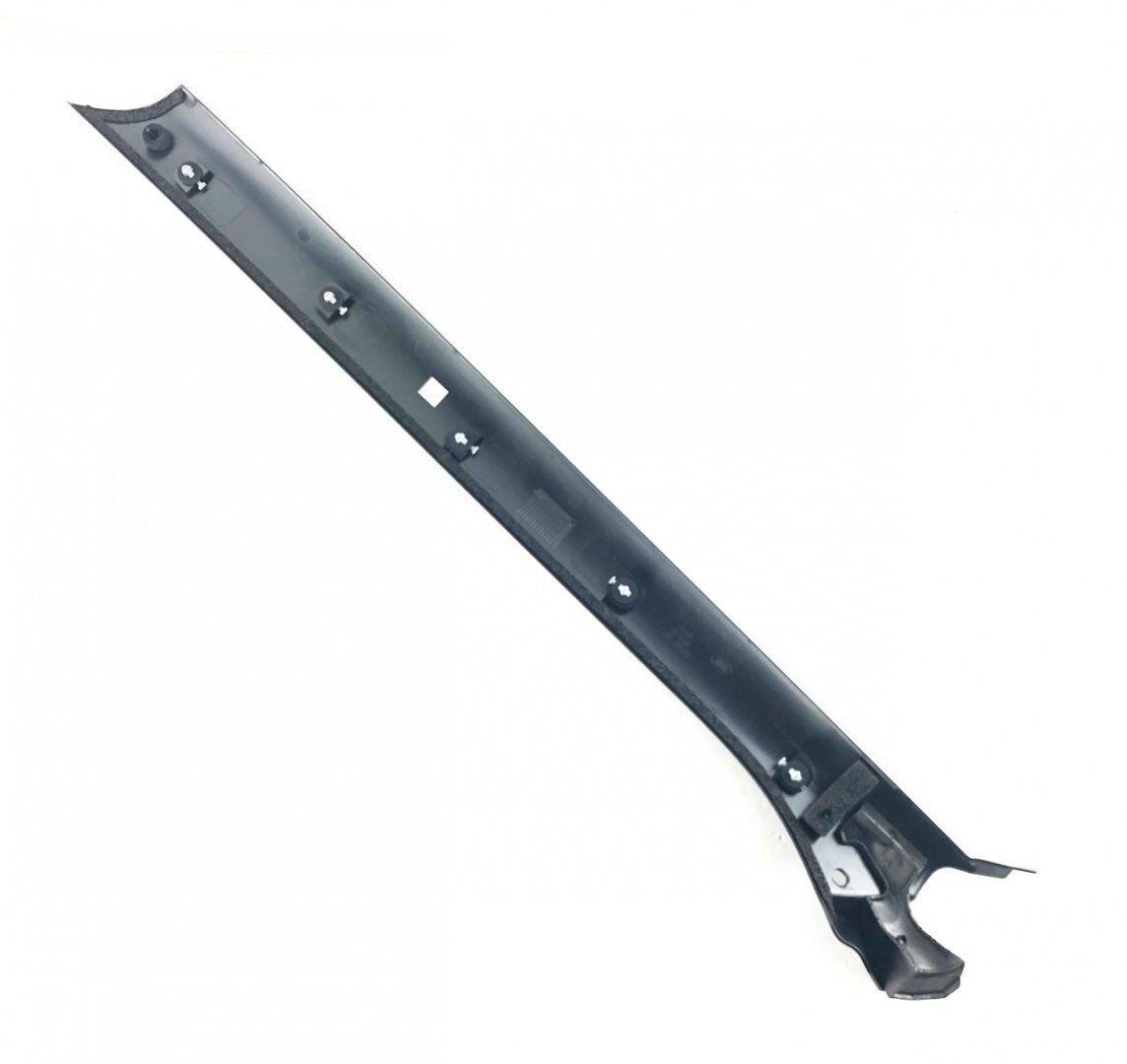 LR048338 - ÖN CAM DİREK ÇITASI SOL