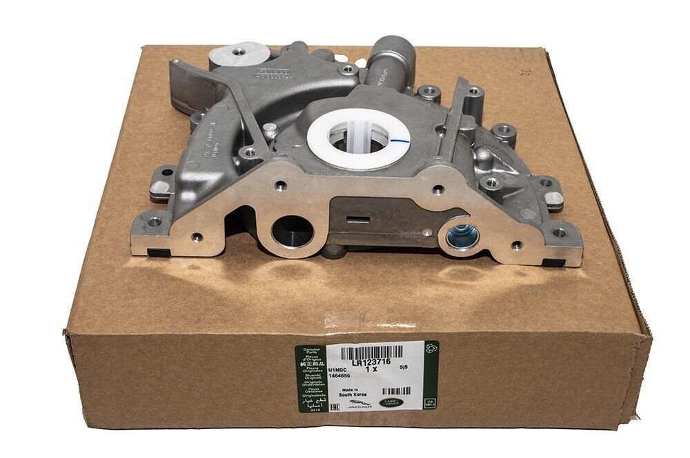 LR123716 - YAĞ POMPASI