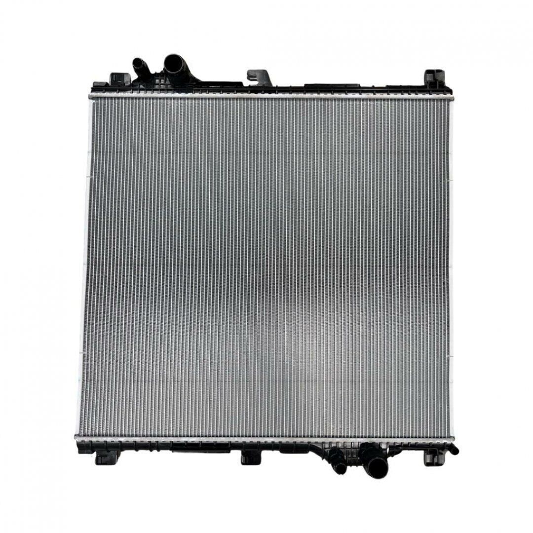 LR152200 - SU RADYATÖRÜ